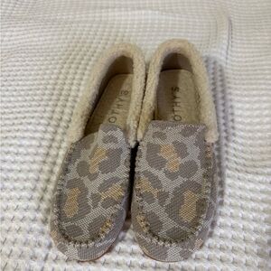 Rothy's Women's Slippers in Gray and Tan